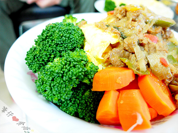 小魔女咖哩：[邀約]小魔女咖哩DIY外面買不到創意自製起司咖哩可樂餅!!!