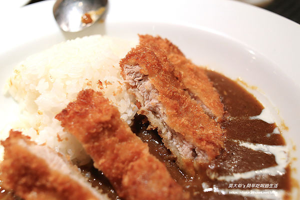 Tokyo curry 東京咖哩:『食記』台北市.大安區.東區.明曜百貨.東京咖哩 Tokyo Curry(心中第一名)