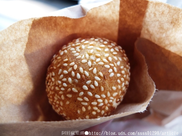 三民街老店燒馬蛋：【美食特搜。高雄三民區】三民街老店燒馬蛋。咀嚼口勁回味無窮 十塊錢銅板價美食