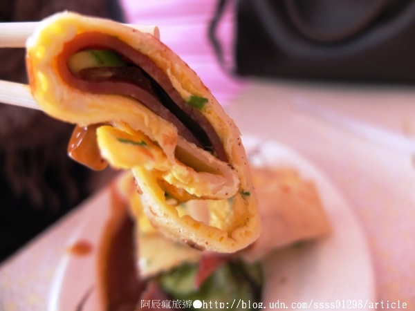 老江紅茶牛奶：【美食特搜。高雄新興區】老江紅茶牛奶。高雄六十年老店 口齒難忘的咖啡茶香