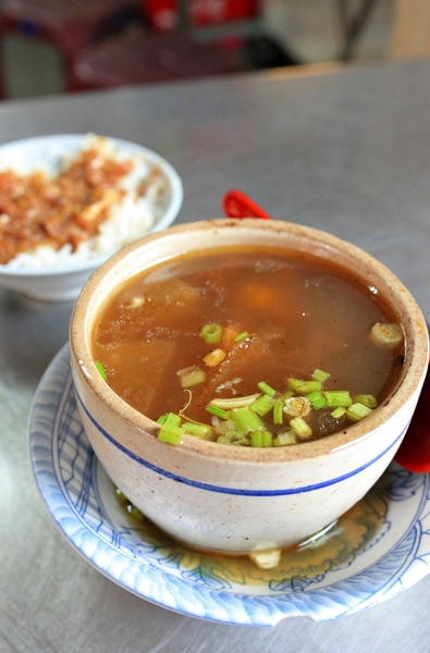 老李排骨酥湯:【高雄】想狂吃一斤排骨酥.老李排骨酥湯.桑尼瘦不了