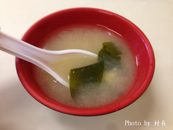 沐川咖哩:【食記】{高雄。新興區}隱身巷弄中的黃色小店。沐川咖哩