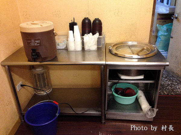 沐川咖哩:【食記】{高雄。新興區}隱身巷弄中的黃色小店。沐川咖哩