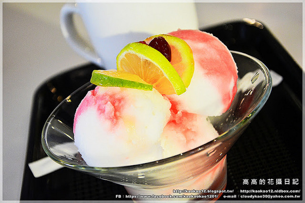 枝仔冰城(高雄直營店)：【高雄】新興區。枝仔冰城 旗山香蕉冰（民生店）