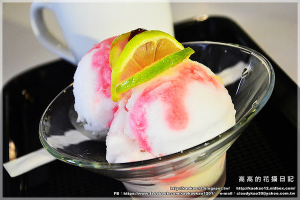 枝仔冰城(高雄直營店)：【高雄】新興區。枝仔冰城 旗山香蕉冰（民生店）