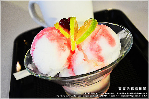 枝仔冰城(高雄直營店)：【高雄】新興區。枝仔冰城 旗山香蕉冰（民生店）