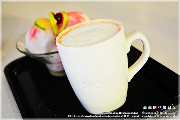 枝仔冰城(高雄直營店)：【高雄】新興區。枝仔冰城 旗山香蕉冰（民生店）