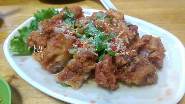 泰國料理現炒小吃店:【高雄/食﹡新興】巷弄隱藏版平價美食.新興市場泰美味.泰國料理現炒小吃店