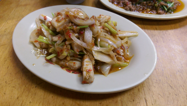 泰國料理現炒小吃店:【高雄/食﹡新興】巷弄隱藏版平價美食.新興市場泰美味.泰國料理現炒小吃店