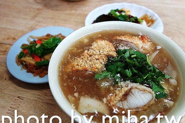 三峽 ▌三峽老街美食:用新鮮魚塊炸的土魠魚羹麵