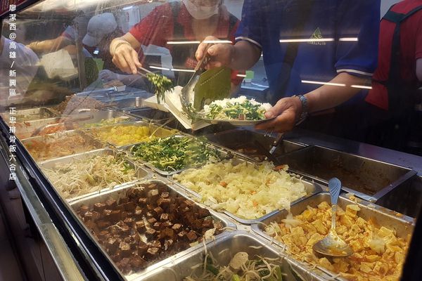 【高雄/新興區】正忠排骨飯(六合店)