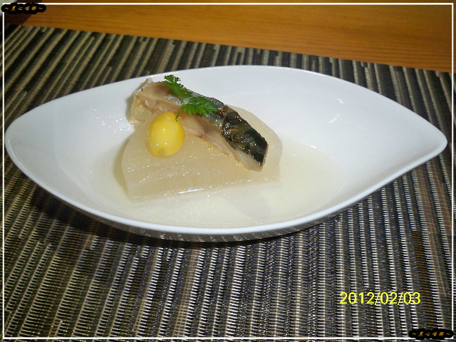 午膳前菜-鯖魚大根和風煮