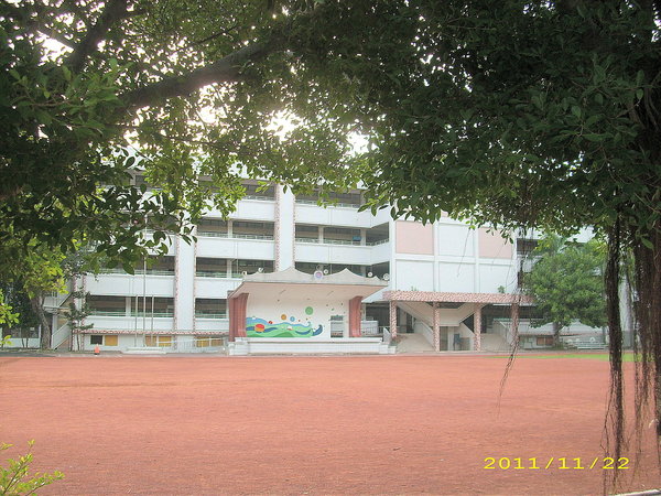 高雄武德殿(振武館)：文化公車遊趣(四)~武德殿及周邊