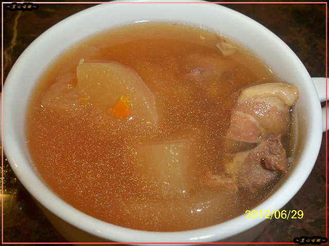 菜頭豬肉湯