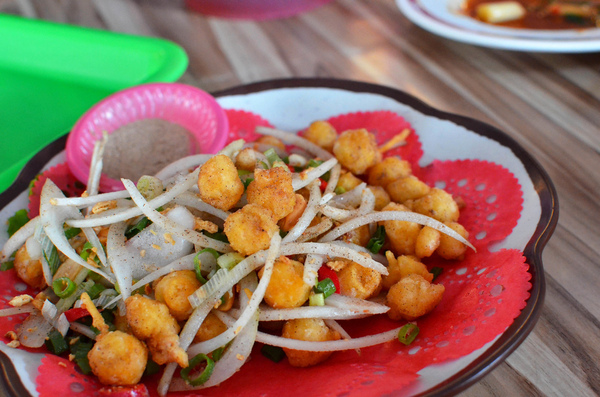 旗津萬三小吃部：『高雄||旗津』南台灣熱情海產-萬三小吃部