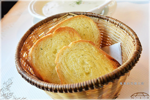 新國際西餐廳:【高雄】前金區。新國際西餐廳