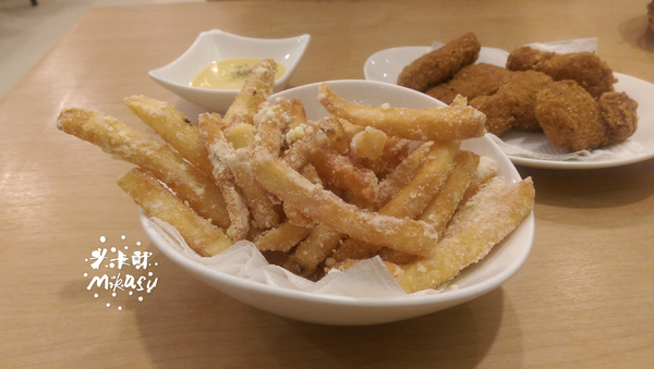 鬆餅先生(三多店):【高雄/食﹡前鎮】素食館新出發.墨西哥捲餅超對味.鬆餅先生