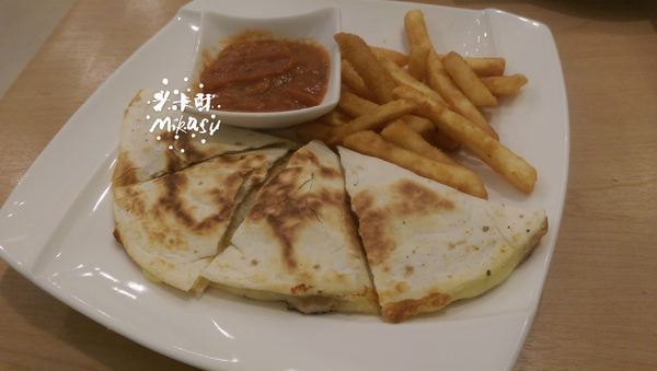 鬆餅先生(三多店):【高雄/食﹡前鎮】素食館新出發.墨西哥捲餅超對味.鬆餅先生