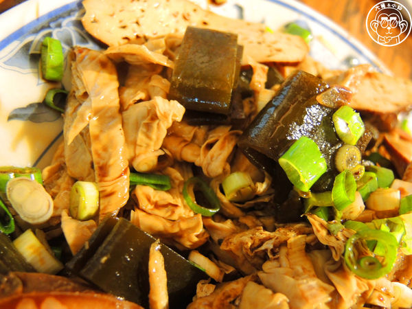 北平龍門客棧餃子館：呷飽祙【台北中正･龍門客棧餃子館】晚上才營業的餃子店