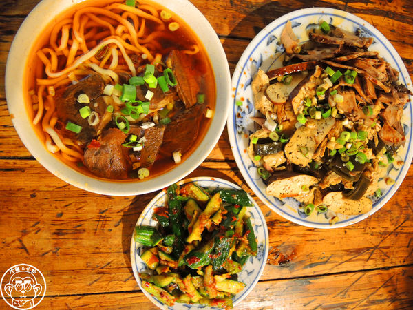 北平龍門客棧餃子館：呷飽祙【台北中正･龍門客棧餃子館】晚上才營業的餃子店