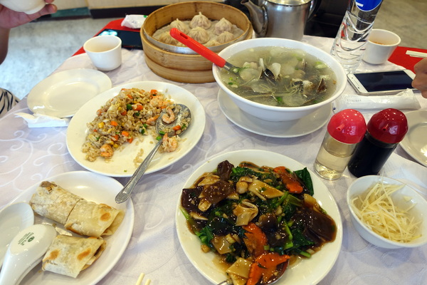 北平上園樓(山西餐廳)：(胖樺食記)老字號台菜「北平上園樓」，中正區近捷運善導寺站美食推薦