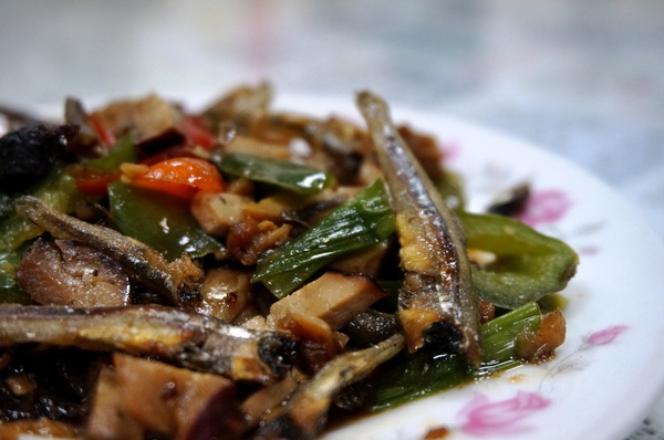 安安小館:安安小館 : 龍鱈水餃手擀皮Q . 現煮玉米濃湯好喝~