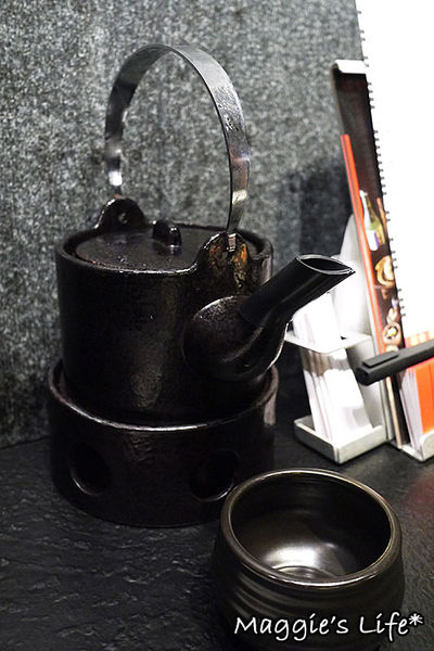 ikki藝奇新日本料理(台北衡陽店):台北美食。捷運台北車站【藝奇ikki新日本料理-台北衡陽店】◆高CP值日本料理。日本美食