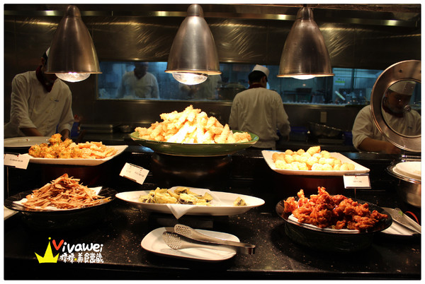 欣葉日本料理(館前店):台北中正區|近台北車站晚餐時段各式料理吃到飽『欣葉日本料理』 生魚片 牛排 烤魚下巴 螃蟹 國民旅遊卡 推薦 好吃 餐廳 聚餐