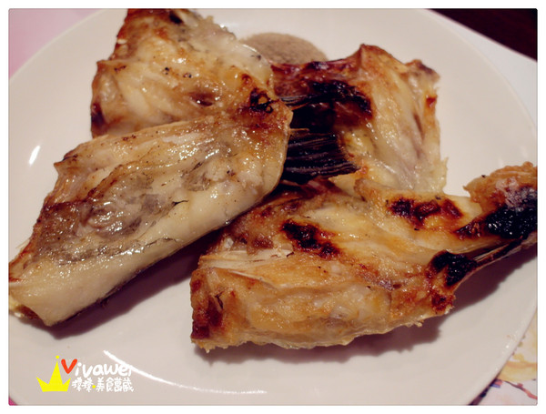 欣葉日本料理(館前店):台北中正區|近台北車站晚餐時段各式料理吃到飽『欣葉日本料理』 生魚片 牛排 烤魚下巴 螃蟹 國民旅遊卡 推薦 好吃 餐廳 聚餐