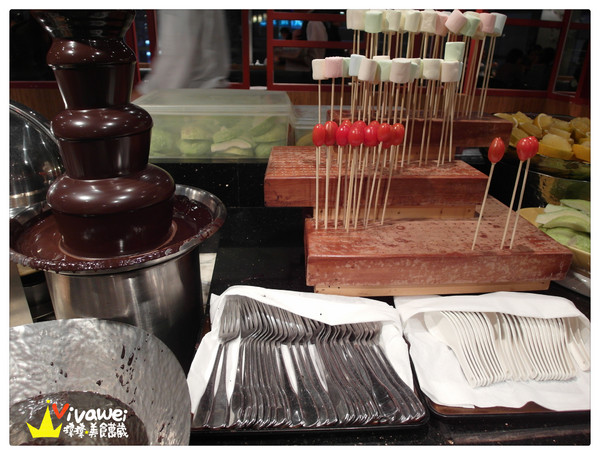 欣葉日本料理(館前店):台北中正區|近台北車站晚餐時段各式料理吃到飽『欣葉日本料理』 生魚片 牛排 烤魚下巴 螃蟹 國民旅遊卡 推薦 好吃 餐廳 聚餐