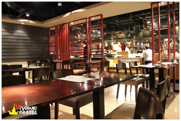 欣葉日本料理(館前店):台北中正區|近台北車站晚餐時段各式料理吃到飽『欣葉日本料理』 生魚片 牛排 烤魚下巴 螃蟹 國民旅遊卡 推薦 好吃 餐廳 聚餐