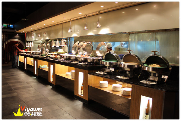 欣葉日本料理(館前店):台北中正區|近台北車站晚餐時段各式料理吃到飽『欣葉日本料理』 生魚片 牛排 烤魚下巴 螃蟹 國民旅遊卡 推薦 好吃 餐廳 聚餐