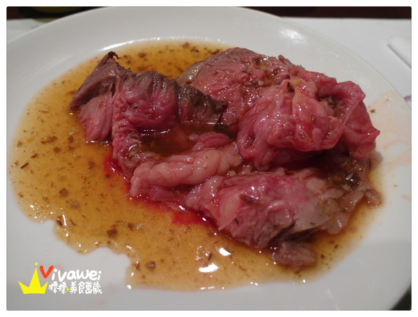 欣葉日本料理(館前店):台北中正區|近台北車站晚餐時段各式料理吃到飽『欣葉日本料理』 生魚片 牛排 烤魚下巴 螃蟹 國民旅遊卡 推薦 好吃 餐廳 聚餐