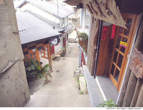 金瓜石：【台北 Taipei】漫步寧靜金瓜石 祈堂老街的日式咖啡館祈堂小巷(原真心咖啡館)