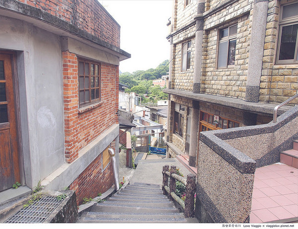 金瓜石：【台北 Taipei】漫步寧靜金瓜石 祈堂老街的日式咖啡館祈堂小巷(原真心咖啡館)