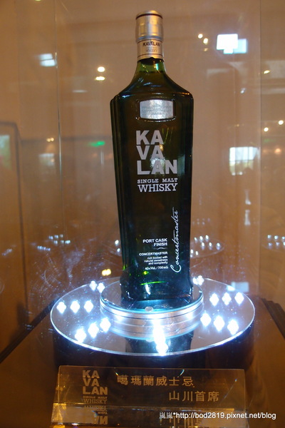 金車威士忌酒廠:【宜蘭員山】金車威士忌酒廠-真的看的到一桶一桶的威士忌,還可以試喝酒唷!