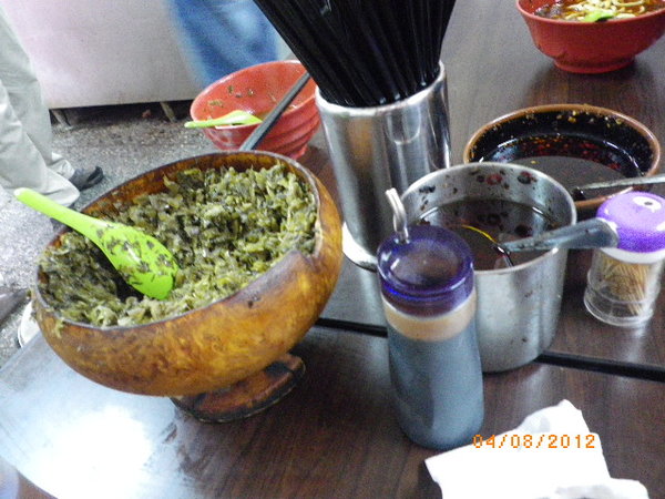 老牌牛肉拉麵大王:排骨拉麵-我的新寵˙滷牛筋-我的舊愛