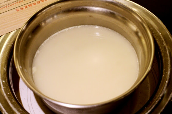 宮綺火鍋：【羽諾食記】宮綺308昆布鍋~公館捷運站美食●精緻鍋物●食材嚴選