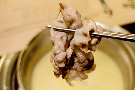 宮綺火鍋：【羽諾食記】宮綺308昆布鍋~公館捷運站美食●精緻鍋物●食材嚴選