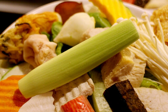 宮綺火鍋：【羽諾食記】宮綺308昆布鍋~公館捷運站美食●精緻鍋物●食材嚴選