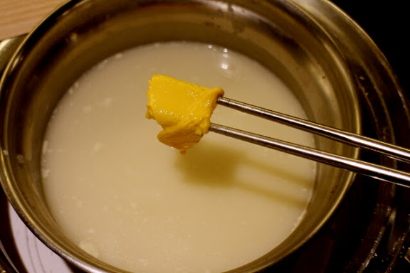 宮綺火鍋：【羽諾食記】宮綺308昆布鍋~公館捷運站美食●精緻鍋物●食材嚴選