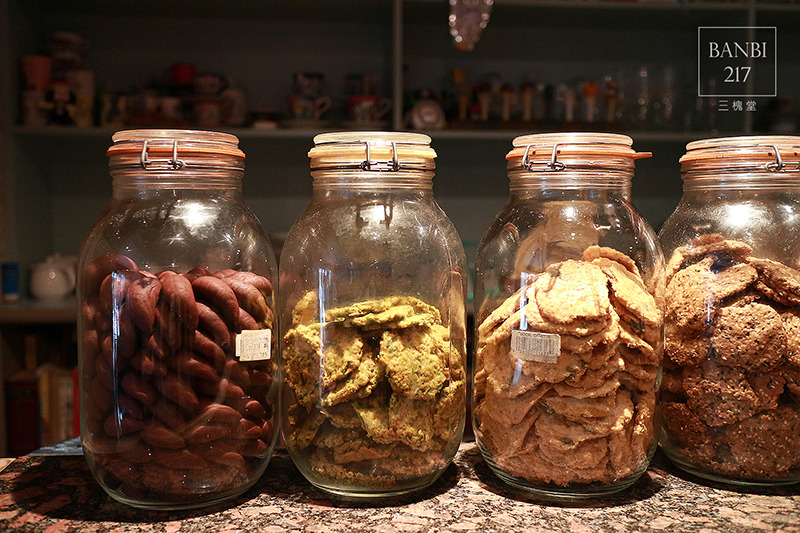 Banbi217 美食旅遊: 三槐堂 起司蛋糕與咖啡的下午茶(台北捷運信義線美食,捷運中正紀念堂站)