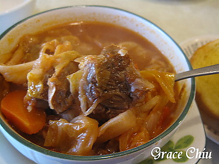 羅宋湯~高麗菜.紅蘿蔔.馬鈴薯.牛肉