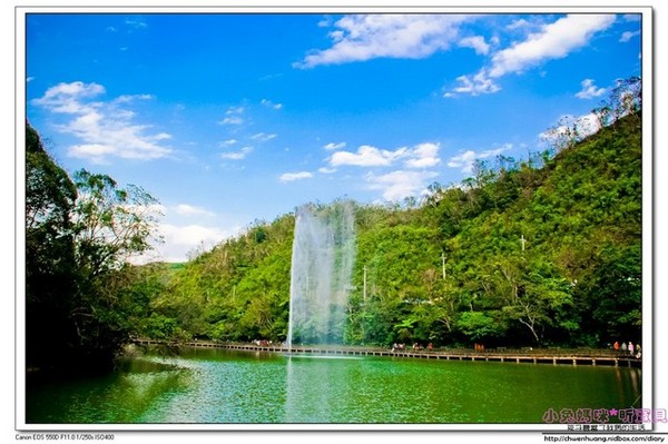 長埤湖風景區：2016宜蘭景點-三星鄉長埤湖/環湖步道/餵羊餵兔子/電動車/露營