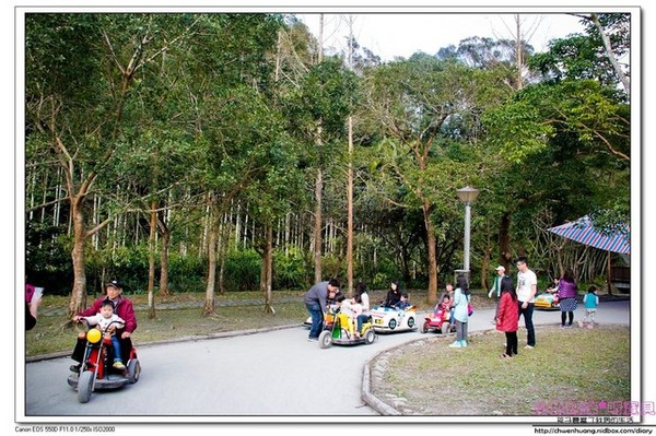 長埤湖風景區：2016宜蘭景點-三星鄉長埤湖/環湖步道/餵羊餵兔子/電動車/露營