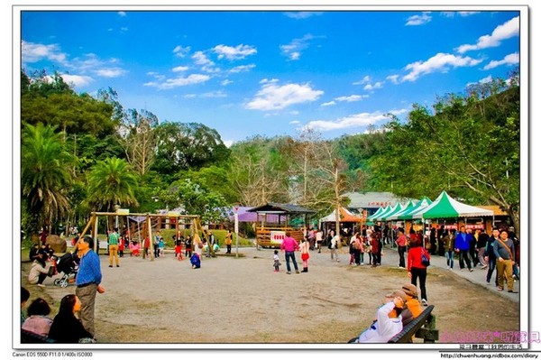 長埤湖風景區：2016宜蘭景點-三星鄉長埤湖/環湖步道/餵羊餵兔子/電動車/露營