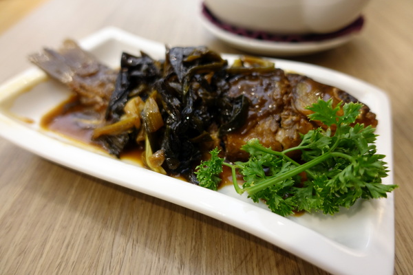 蘇杭餐廳(濟南店)：(胖樺食記)濟南路美食/台灣大學校友會館「蘇杭餐廳」/道地上海桌菜適合多人來訪/捷運善導寺/台北車站