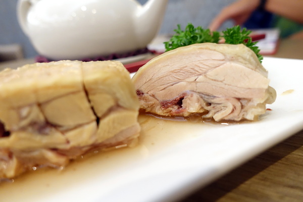 蘇杭餐廳(濟南店)：(胖樺食記)濟南路美食/台灣大學校友會館「蘇杭餐廳」/道地上海桌菜適合多人來訪/捷運善導寺/台北車站