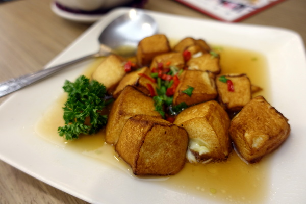 蘇杭餐廳(濟南店)：(胖樺食記)濟南路美食/台灣大學校友會館「蘇杭餐廳」/道地上海桌菜適合多人來訪/捷運善導寺/台北車站