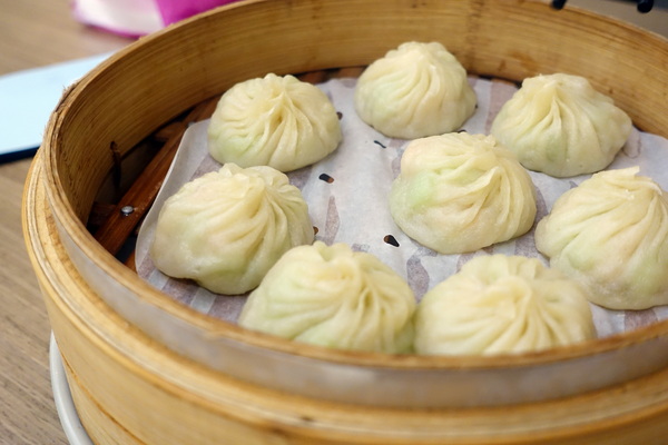 蘇杭餐廳(濟南店)：(胖樺食記)濟南路美食/台灣大學校友會館「蘇杭餐廳」/道地上海桌菜適合多人來訪/捷運善導寺/台北車站